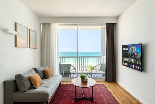 (Building Shelter) Luxury 2Bedroom Inside Hotel