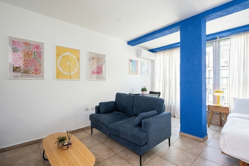 (Building Shelter) Best Location Studio