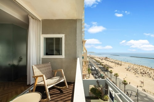 (Building Shelter)Luxury 2B+Balcon Inside An Hotel