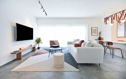 (Safe Room Inside) Stylish 3 Bedroom + Balcony