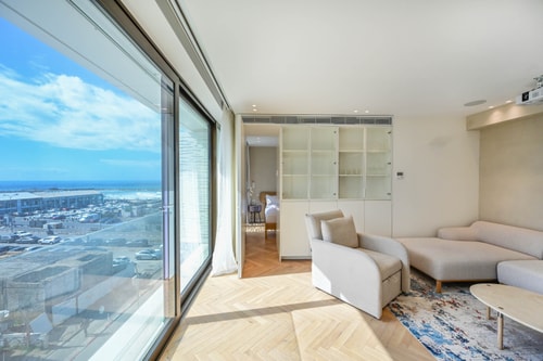 (Safe Room Inside) | Coastal Sea View & Parking