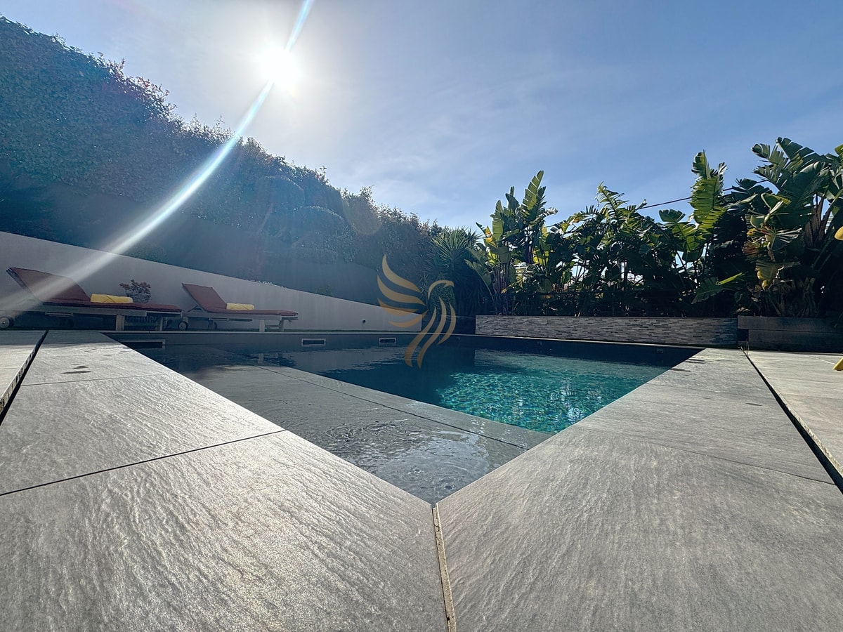 Villa d'Exception à Saint-Raphaël – Centre-Ville & Tout à Pied CapitalChic Conciergerie