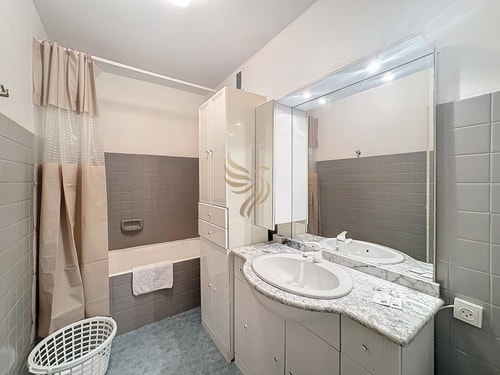 2-room, 4 guests, beach/port 5 min, Wi-Fi, parking 13 CapitalChic Conciergerie