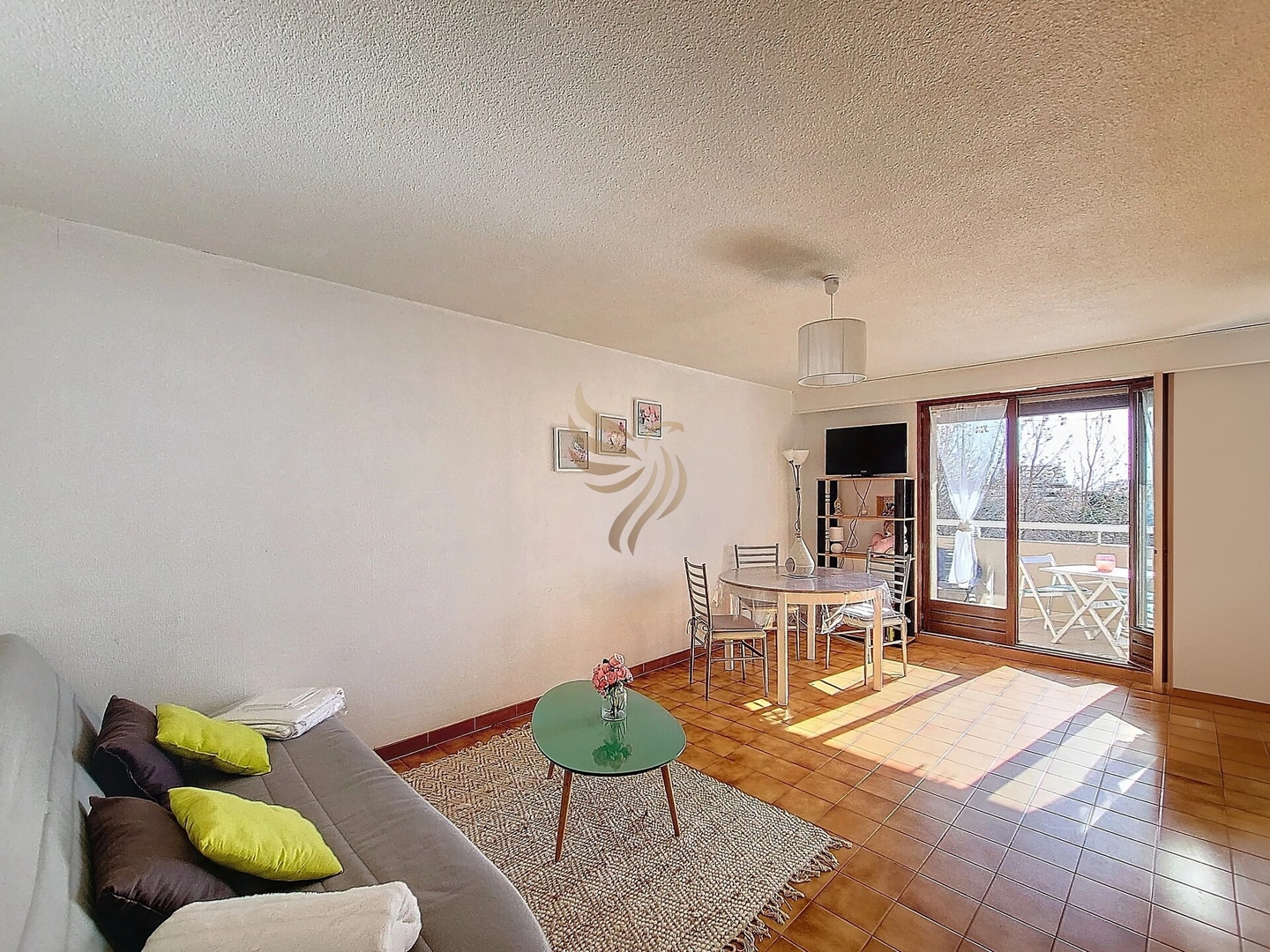 Studio Azur, terrace, parking, 10min from sea CapitalChic Conciergerie