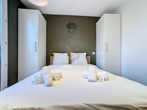 T2 Éclat Carmin, A/C, terrace, pool, tennis 6 CapitalChic Conciergerie