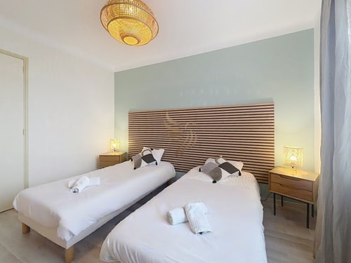 Apt3BR,AC,WiFi, sea view, parking, 3min to beach 20 CapitalChic Conciergerie