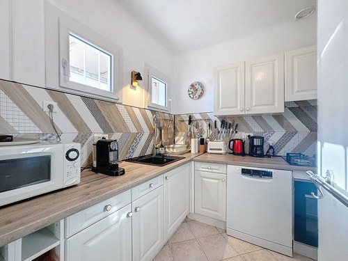 Villa for 6 people with WiFi, parking, and garden 1 CapitalChic Conciergerie