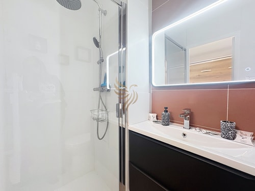 Studio Coco'B, 4p, A/C, Wi-Fi, beach 500m, parking 7 CapitalChic Conciergerie