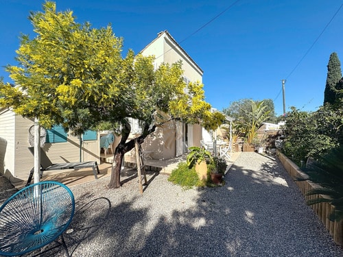 Villa for 6 people with WiFi, parking, and garden 13 CapitalChic Conciergerie