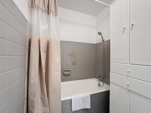 2-room, 4 guests, beach/port 5 min, Wi-Fi, parking 25 CapitalChic Conciergerie