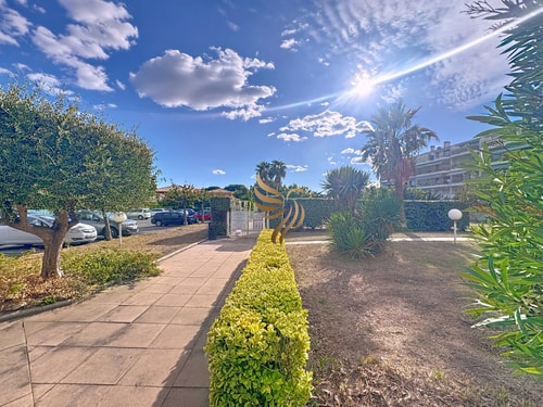 Édenia, AC,balcony swimming pool, Wi-Fi & parking 41 CapitalChic Conciergerie