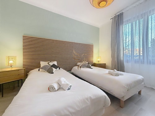 Apt3BR,AC,WiFi, sea view, parking, 3min to beach 7 CapitalChic Conciergerie