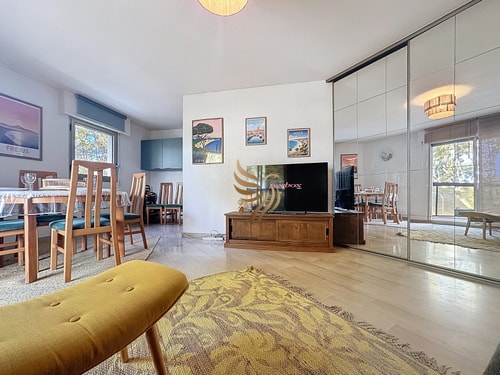 Édenia, AC,balcony swimming pool, Wi-Fi & parking 7 CapitalChic Conciergerie