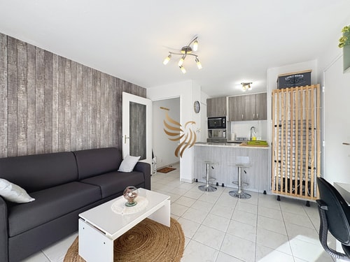 BellaHorizon T2-view of garden-terrace-park-WIFI. 30 CapitalChic Conciergerie