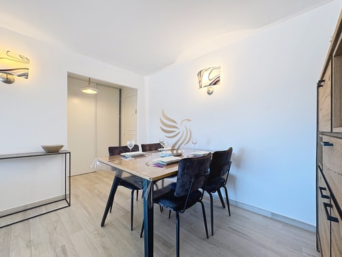 Serenity Getaway–4 people–WiFi–Terrace–Garage 16 CapitalChic Conciergerie