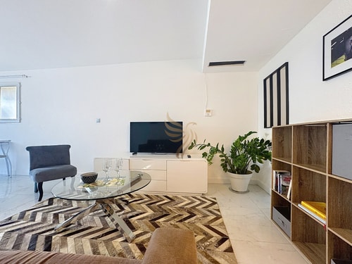 Charming 2-room apt, sleeps 4, garden, WiFi 6 CapitalChic Conciergerie