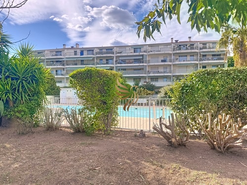 Édenia, AC,balcony swimming pool, Wi-Fi & parking 43 CapitalChic Conciergerie
