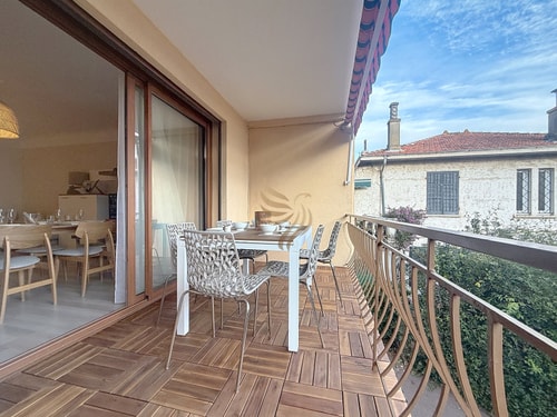 Apt3BR,AC,WiFi, sea view, parking, 3min to beach 2 CapitalChic Conciergerie