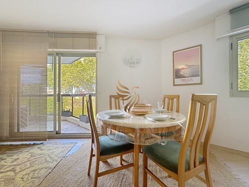 Édenia, AC,balcony swimming pool, Wi-Fi & parking 18 CapitalChic Conciergerie