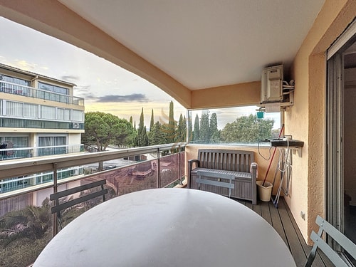 T2 Éclat Carmin, A/C, terrace, pool, tennis 11 CapitalChic Conciergerie