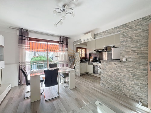 Apt 3BR – WiFi, sea view, parking, 3min to beach 9 CapitalChic Conciergerie