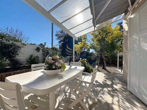 Villa for 6 people with WiFi, parking, and garden 5 CapitalChic Conciergerie