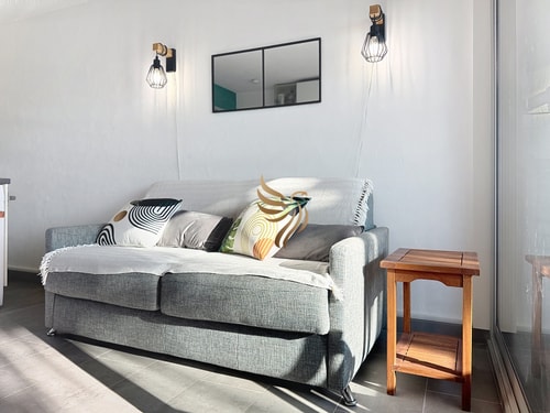 CapRaphéa T2 with seaview,balcony,parking,AC. 2 CapitalChic Conciergerie