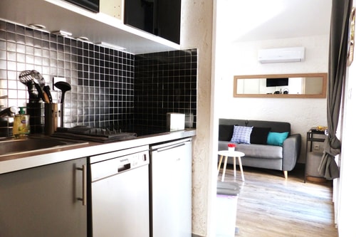 Charming 2-room, terrace, pool, parking, near sea 13 CapitalChic Conciergerie
