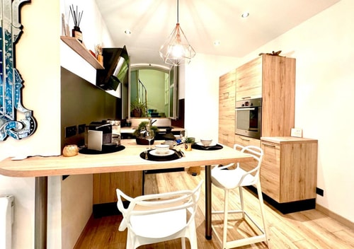 StudioCalifornia-Parking-Plages 15 min walk 18 CapitalChic Conciergerie
