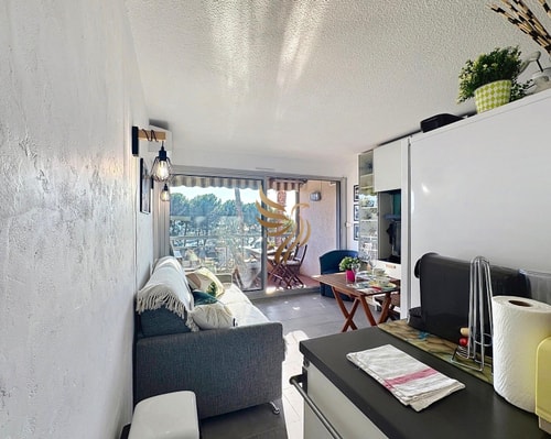 CapRaphéa T2 with seaview,balcony,parking,AC,WIFI. 34 CapitalChic Conciergerie