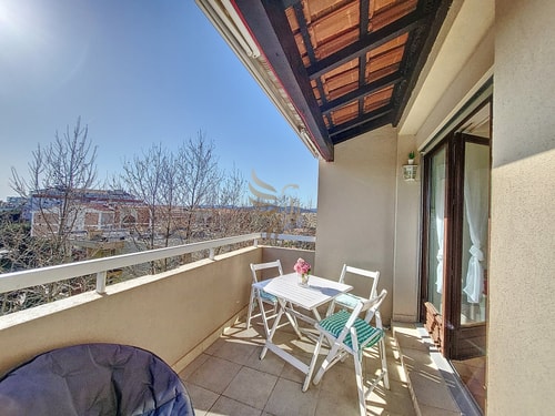 Studio Azur, terrace, parking, 10min from sea 14 CapitalChic Conciergerie