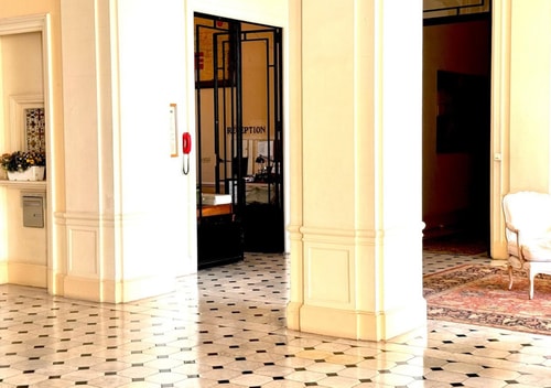 StudioCalifornia-Parking-Plages 15 min walk 34 CapitalChic Conciergerie