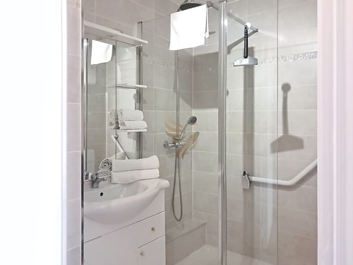 5-room studio - sea view- terrace - parking 27 CapitalChic Conciergerie