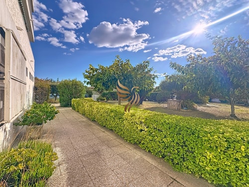 Édenia, AC,balcony swimming pool, Wi-Fi & parking 40 CapitalChic Conciergerie