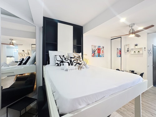 Chic Studio – Parking & Beaches 15min Walk 21 CapitalChic Conciergerie