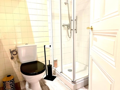 StudioCalifornia-Parking-Plages 15 min walk 26 CapitalChic Conciergerie