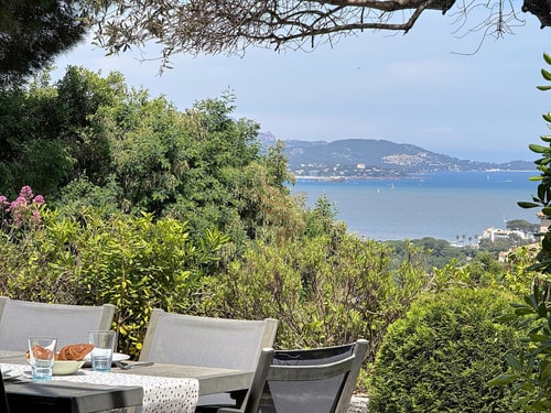 Appt 2ch-4pers– Vue mer- jardin-terrain pétanque CapitalChic Conciergerie
