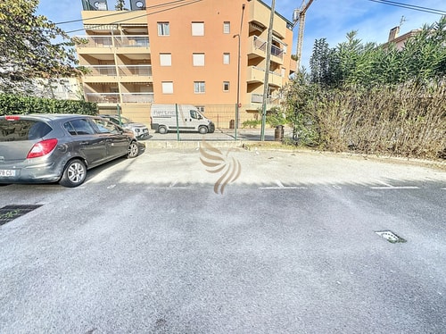 Apt 3BR – WiFi, sea view, parking, 3min to beach 27 CapitalChic Conciergerie