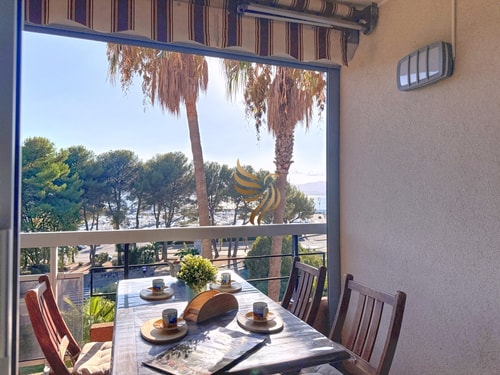 CapRaphéa T2 with seaview,balcony,parking,AC. 3 CapitalChic Conciergerie