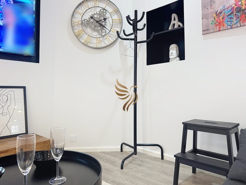 Chic Studio – Parking & Beaches 15 min Walk 21 CapitalChic Conciergerie