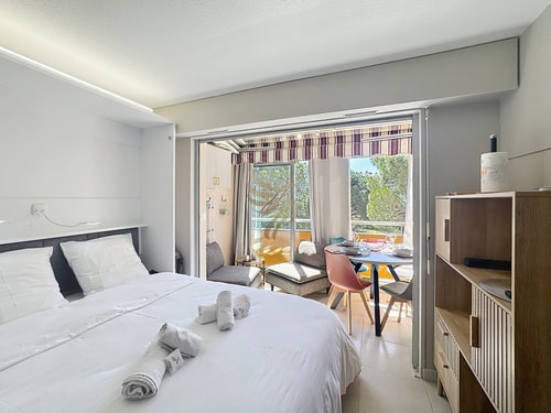 Studio Coco'B, 4p, A/C, Wi-Fi, beach 500m, parking 15 CapitalChic Conciergerie