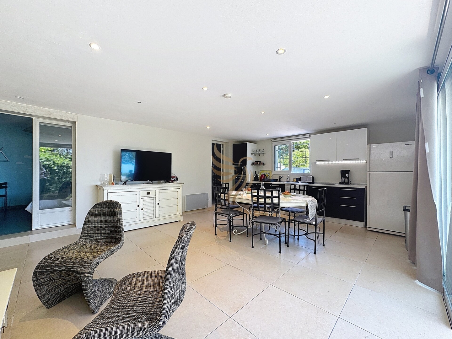 2-bedroom apartment – sleeps 4 – Sea view CapitalChic Conciergerie