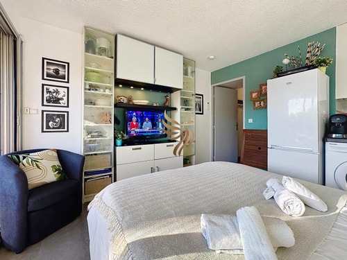 CapRaphéa T2 with seaview,balcony,parking,AC,WIFI. 38 CapitalChic Conciergerie