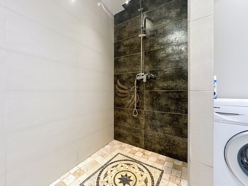2-bedroom apartment – sleeps 4 – Sea view 28 CapitalChic Conciergerie