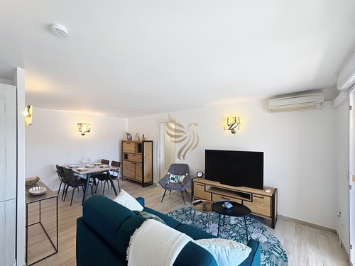 Serenity Getaway–4 people–WiFi–Terrace–Garage 21 CapitalChic Conciergerie