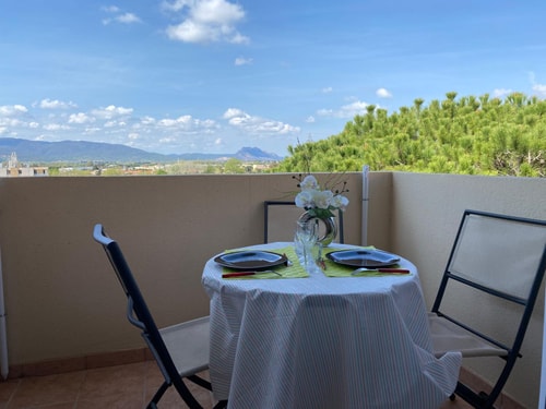 3-bed apt, 4 ppl, pool, WiFi, parking 2 CapitalChic Conciergerie