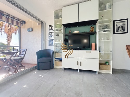 CapRaphéa T2 with seaview,balcony,parking,AC. 24 CapitalChic Conciergerie