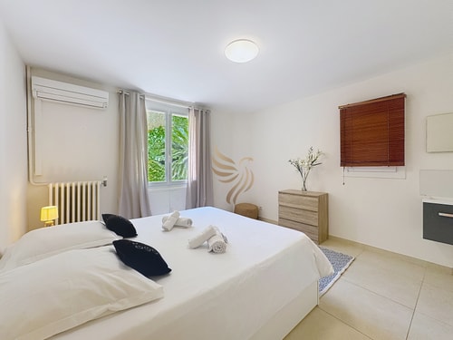 T3 private garden 2 steps from the center-Clim 17 CapitalChic Conciergerie