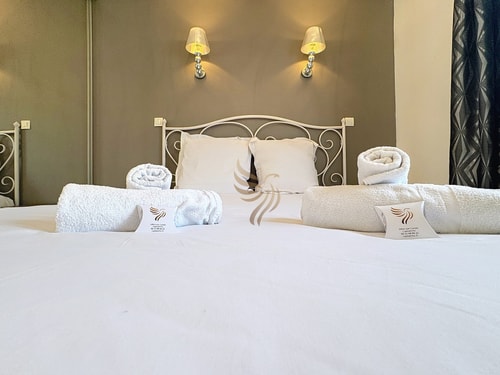 2-bedroom apartment – sleeps 4 – Sea view 11 CapitalChic Conciergerie