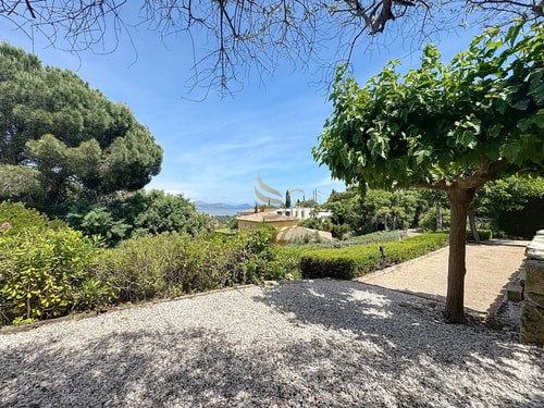 2-bedroom apartment – sleeps 4 – Sea view 8 CapitalChic Conciergerie